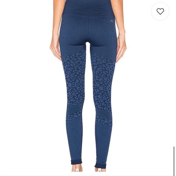 Varley Quincy Legging - Picture 2 of 5